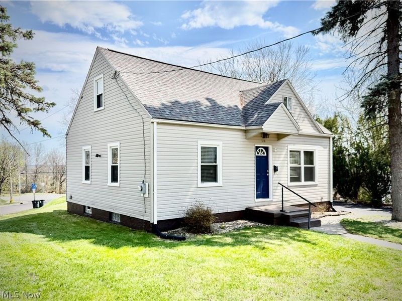 1331 Sunrise Drive, Akron, OH 44307 Photo 2