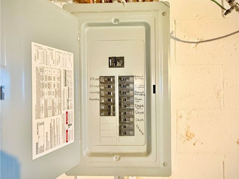 1331 Sunrise Drive, Akron, OH 44307 Photo 20