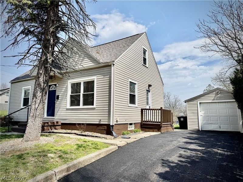 1331 Sunrise Drive, Akron, OH 44307 Photo 3