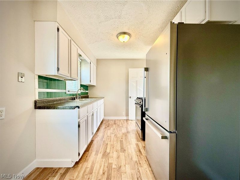 1331 Sunrise Drive, Akron, OH 44307 Photo 4