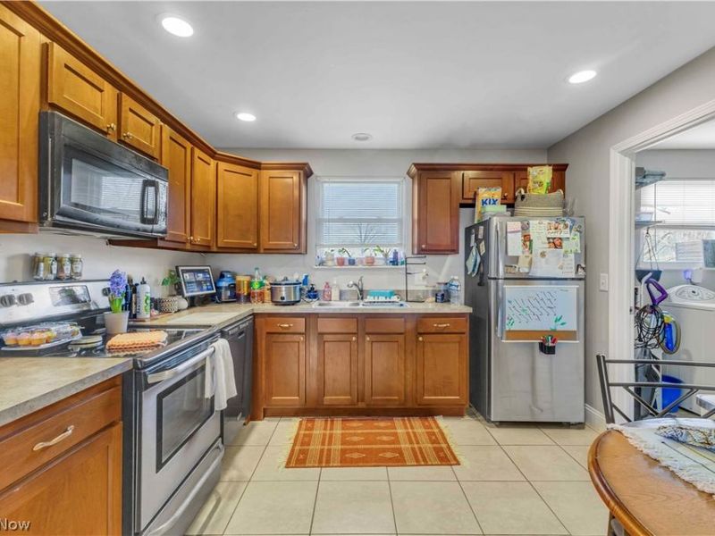 2587 Jaycox Road, Avon, OH 44011 Photo 4