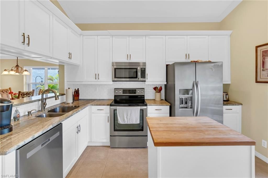 8832 Cascades Isle Blvd, Estero, FL 33928 Photo