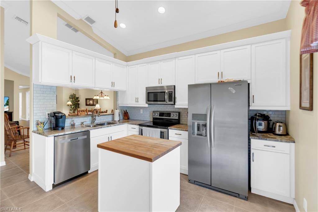 8832 Cascades Isle Blvd, Estero, FL 33928 Photo