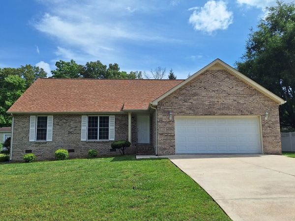 38 Murray Lake Dr, Winchester, TN 37398