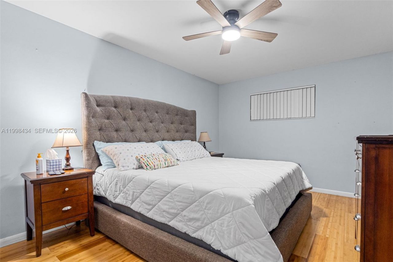 5214 W Park Rd, Hollywood, FL 33021 Photo