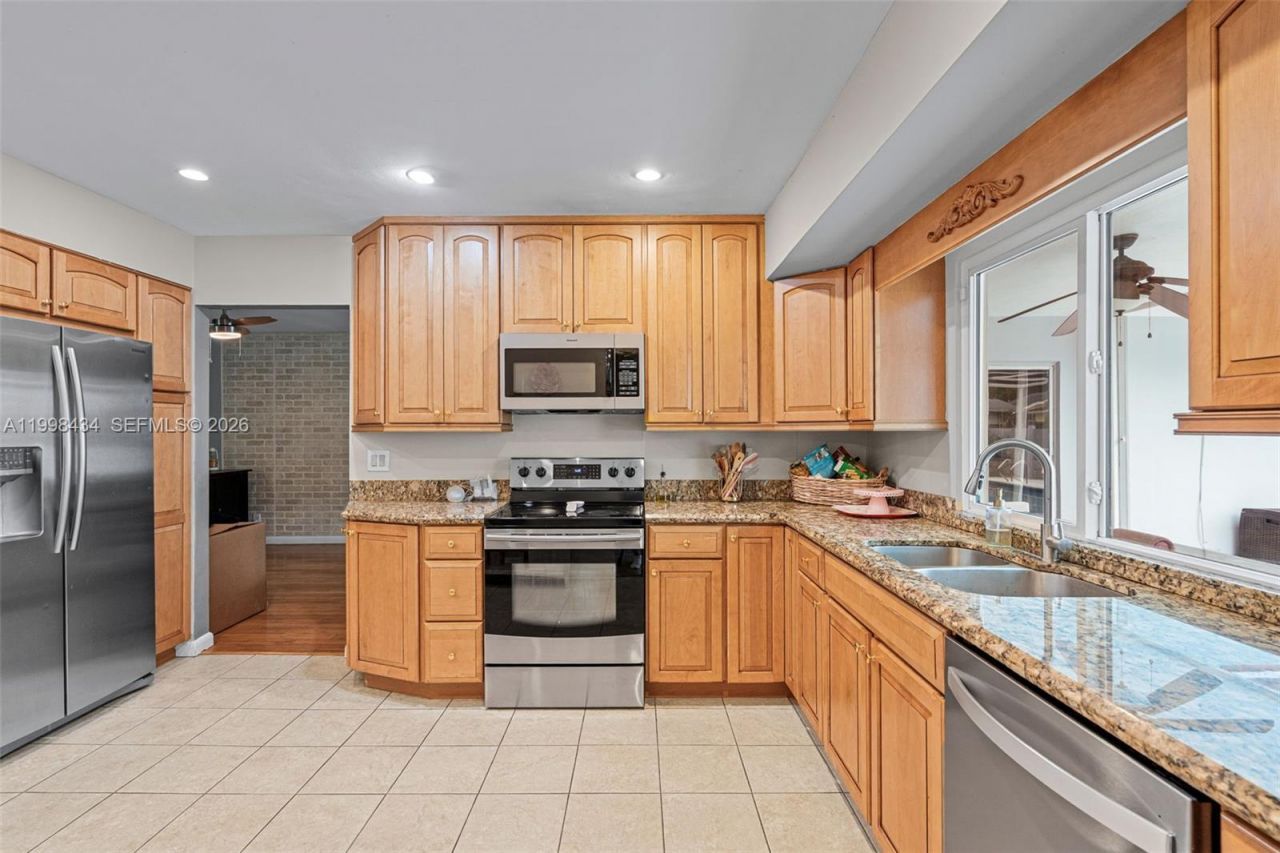 5214 W Park Rd, Hollywood, FL 33021 Photo