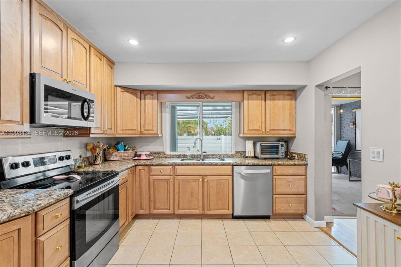 5214 W Park Rd, Hollywood, FL 33021 Photo