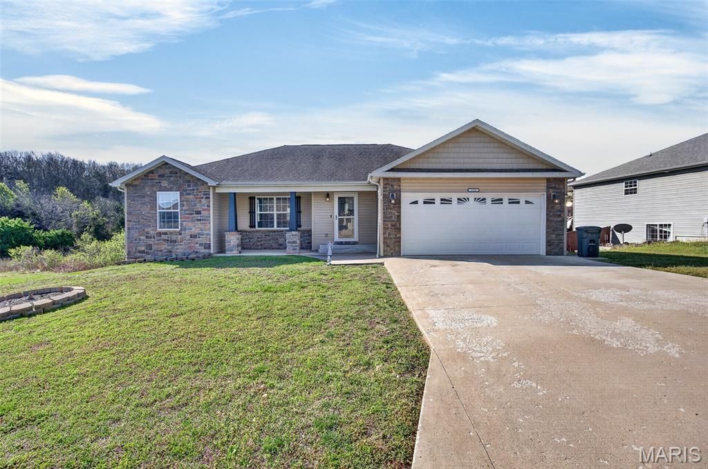 133 Brush Creek Parkway, Saint Robert, MO 65584 Main Photo