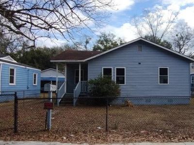 2749 E Surrey Drive, North Charleston, SC 29405