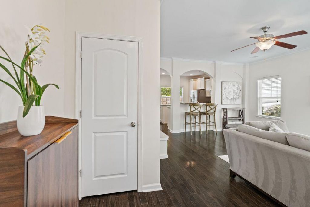 1594 Fishbone Drive Photo 8