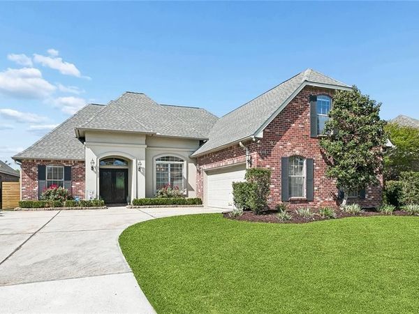 125 CYPRESS LAKES Drive, Slidell, LA 70458