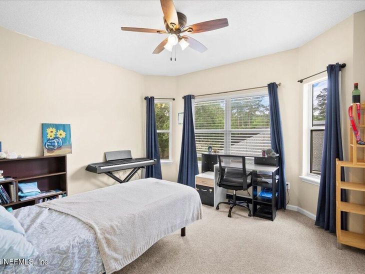 2470 Country Side Drive, Fleming Island, FL 32003