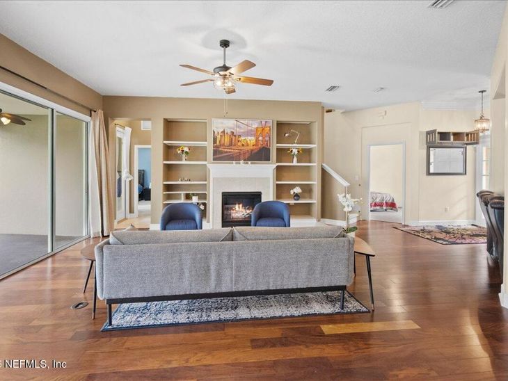 2470 Country Side Drive, Fleming Island, FL 32003
