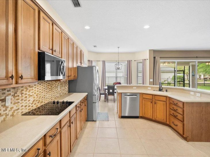2470 Country Side Drive, Fleming Island, FL 32003