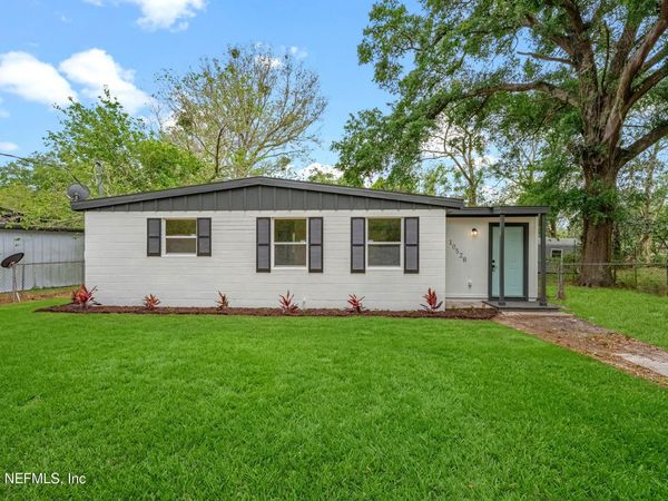 10528 WOOSTER Drive, Jacksonville, FL 32218