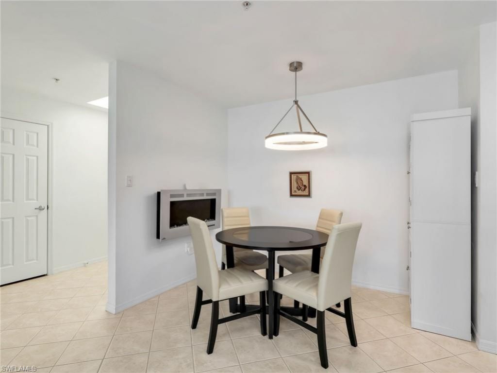 201 Arbor Lake Dr, Unit 2-501, Naples, FL 34110 Photo