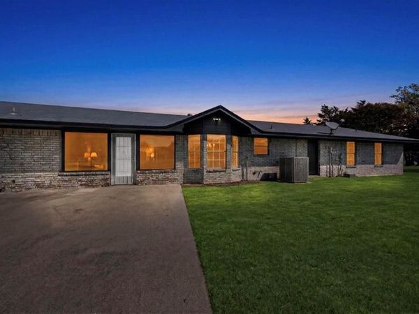 529 Morris Lane, Greenville, TX 75402