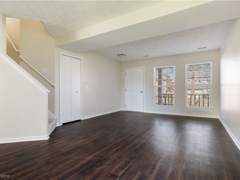 2165 Stonehenge Circle, Akron, OH 44319 Photo 5