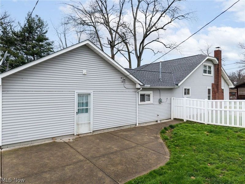 244 Tanglewood Trail, Chippewa Lake, OH 44215 Photo 17