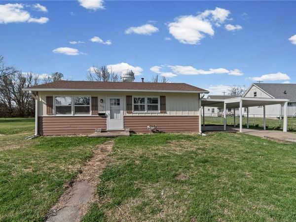 509 E 2nd Street, Cameron, MO 64429