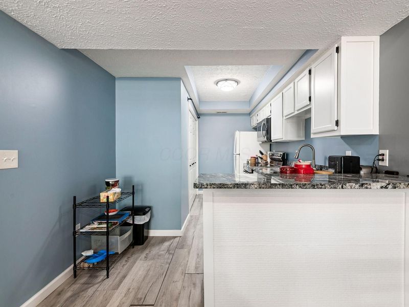 2444 Hooverside Lane, Grove City, OH 43123 Photo 11