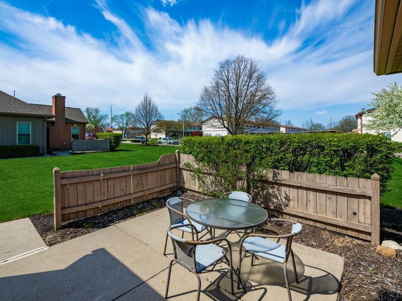 2444 Hooverside Lane, Grove City, OH 43123 Photo 5