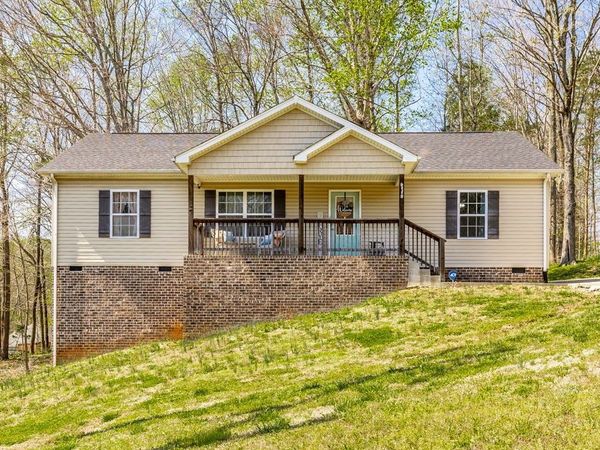 1007 Smiley Troutt Rd , Bethpage, TN 37022