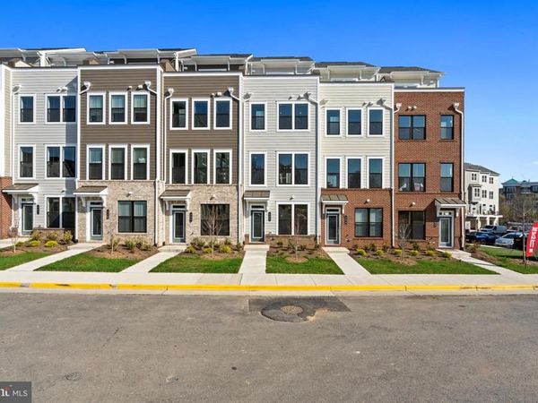 596 WATERMANS DRIVE , WOODBRIDGE, VA 22191