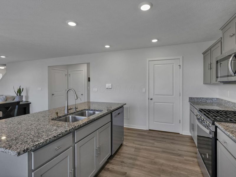 394 St James, Newark, OH 43055 Photo 14