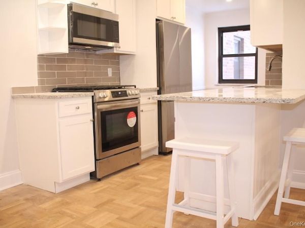 50 White Oak Street, Unit 1C, New Rochelle, NY 10801