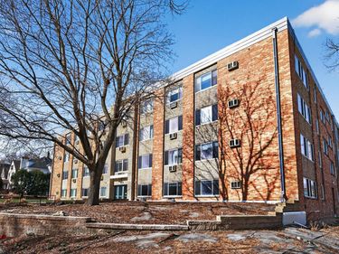4400 Upton Avenue S, Unit 405, Minneapolis, MN 55410