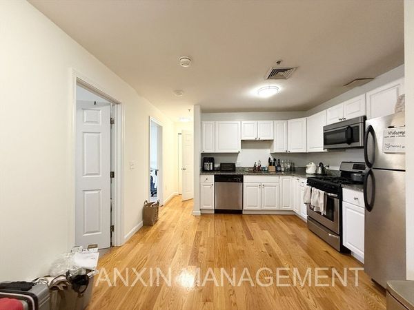 660 Cambridge St, Unit 401, Cambridge, MA 02141