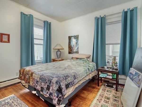 26 Oakland St, Unit 2, Cambridge, MA 02139