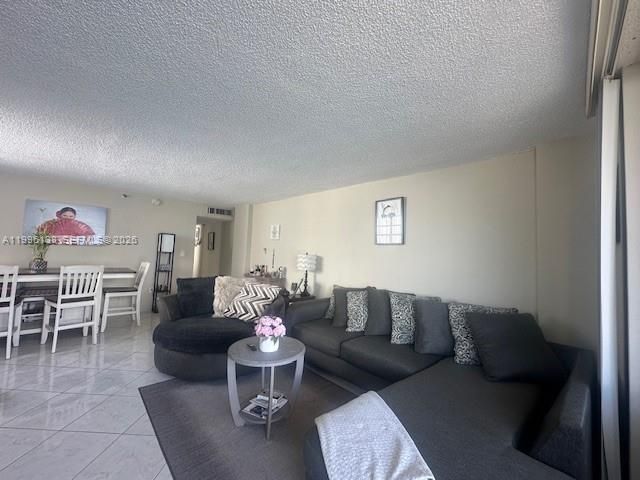 17878 N Bay Rd, Unit 307, Sunny Isles Beach, FL 33160 Photo