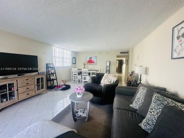 17878 N Bay Rd, Unit 307, Sunny Isles Beach, FL 33160 Photo