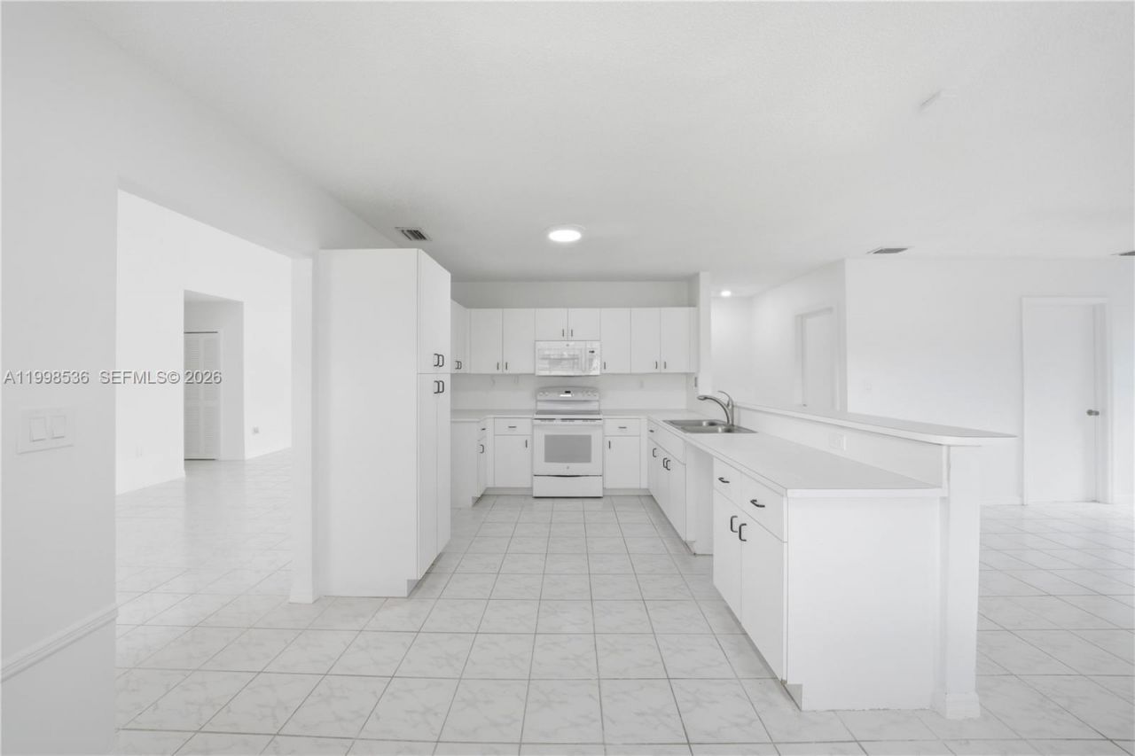 4540 SW 151st Pl, Miami, FL 33185 Photo