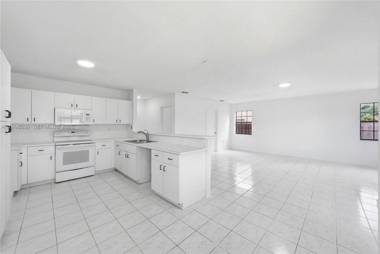 4540 SW 151st Pl, Miami, FL 33185 Photo