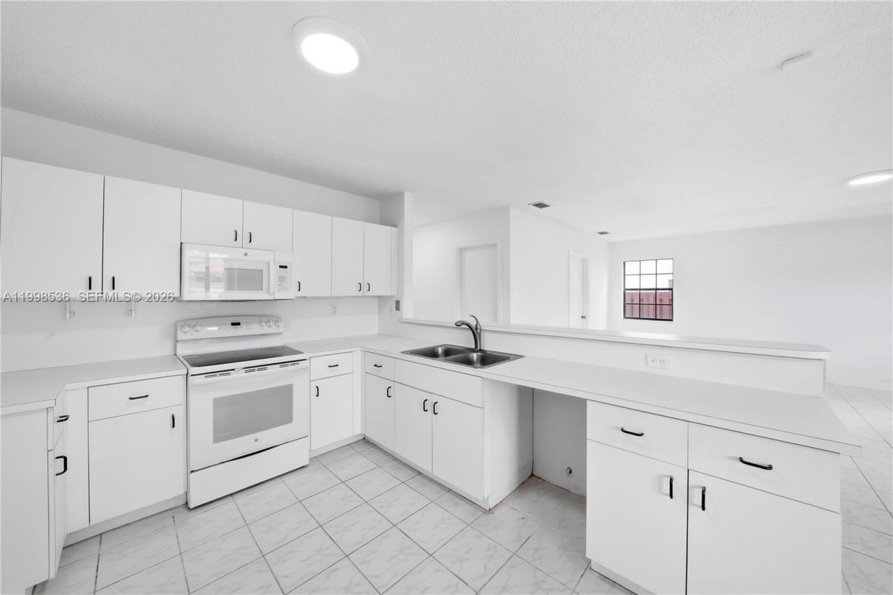 4540 SW 151st Pl, Miami, FL 33185 Photo