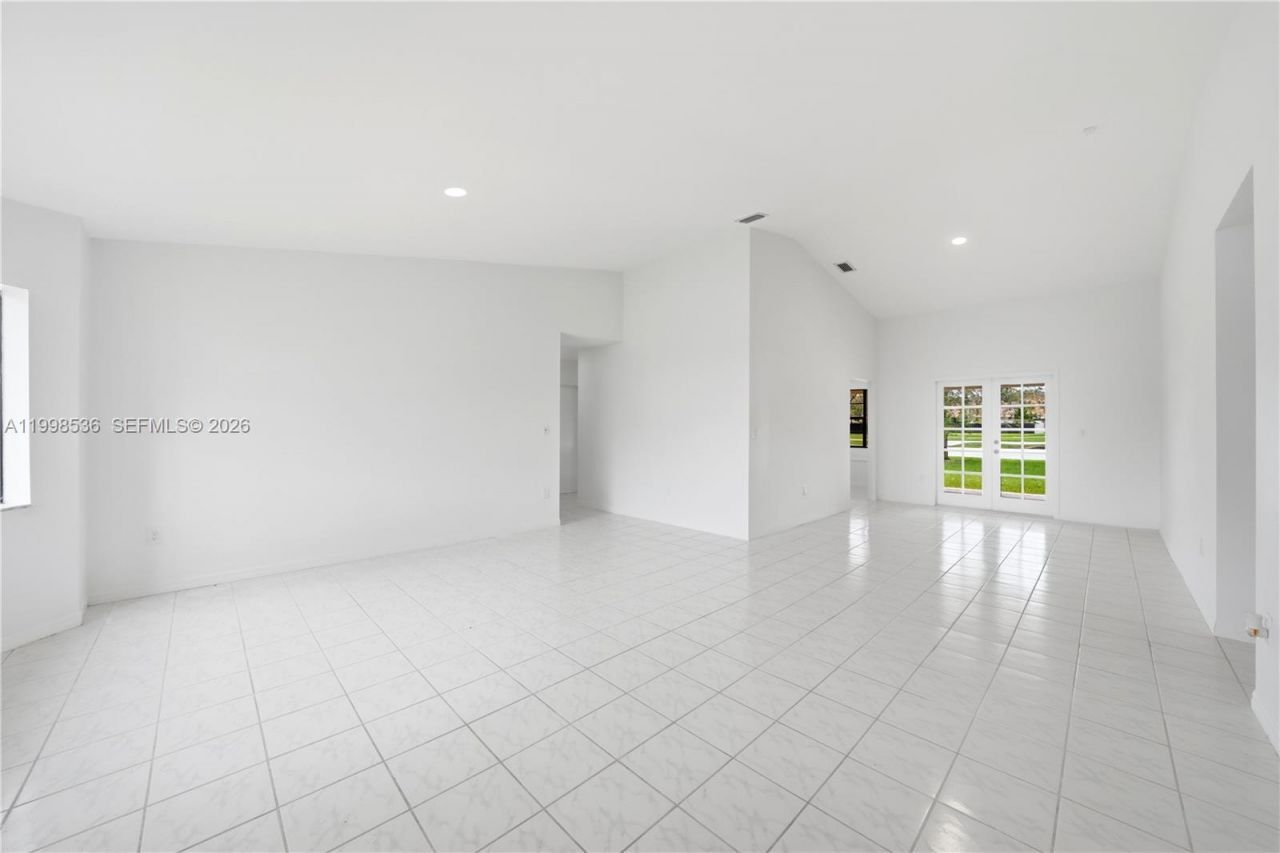 4540 SW 151st Pl, Miami, FL 33185 Photo