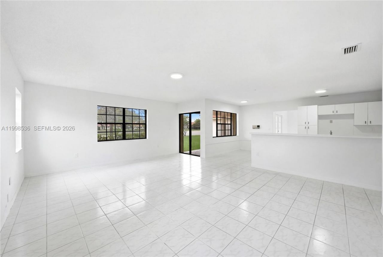 4540 SW 151st Pl, Miami, FL 33185 Photo