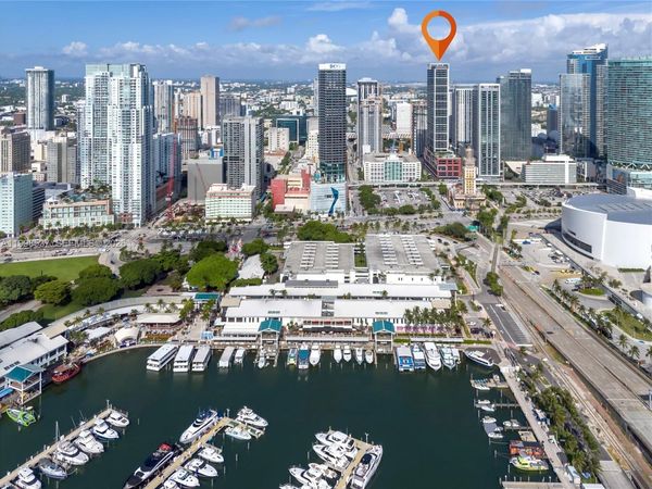 159 NE 6th St, Unit 2403, Miami, FL 33132