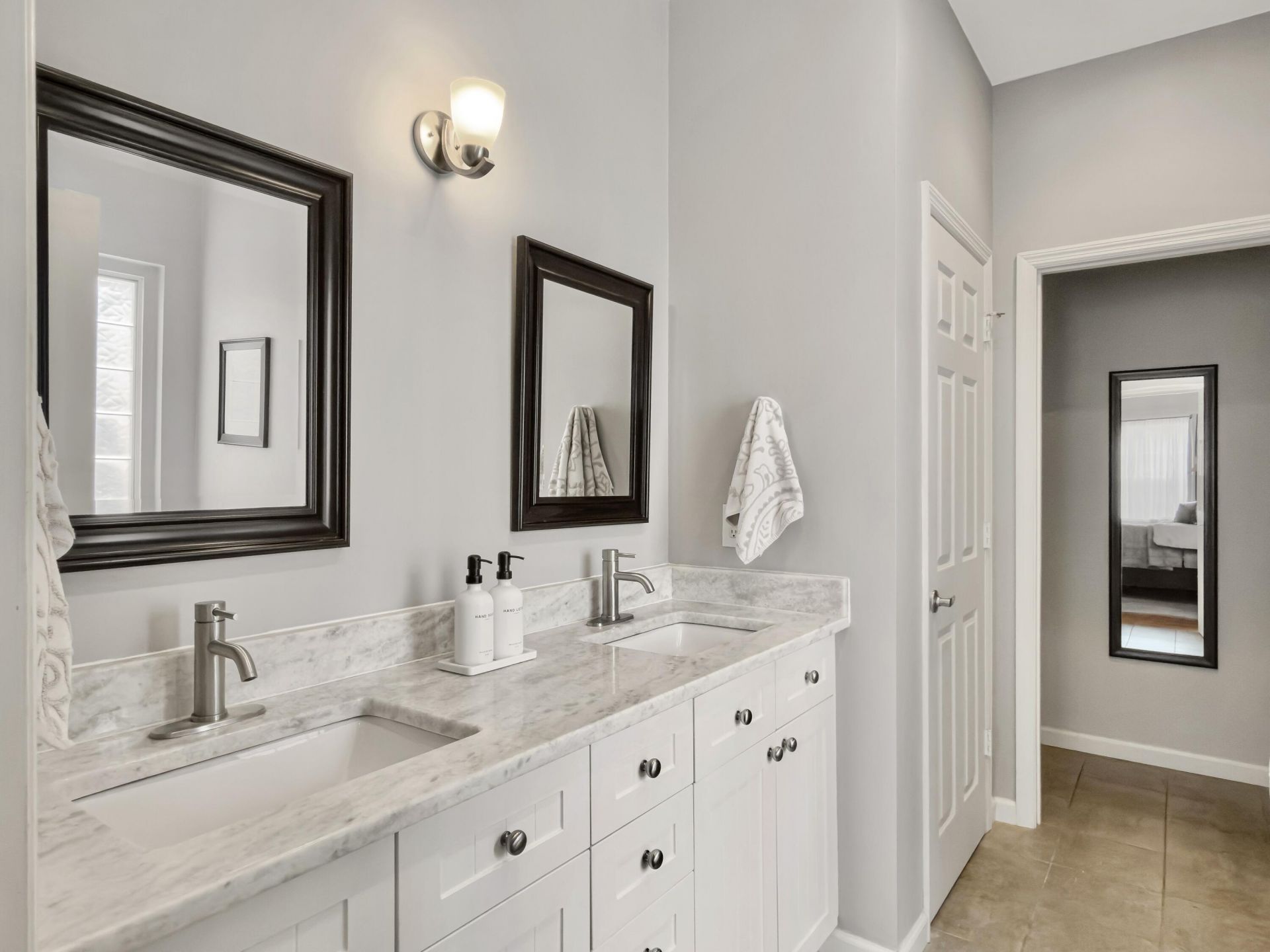 3005 Split Hickory Court Photo 16