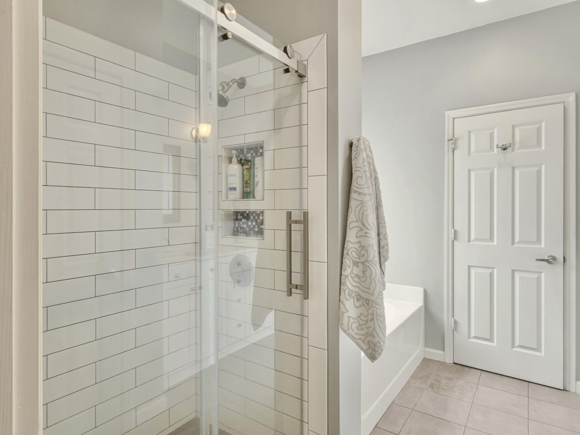 3005 Split Hickory Court Photo 17