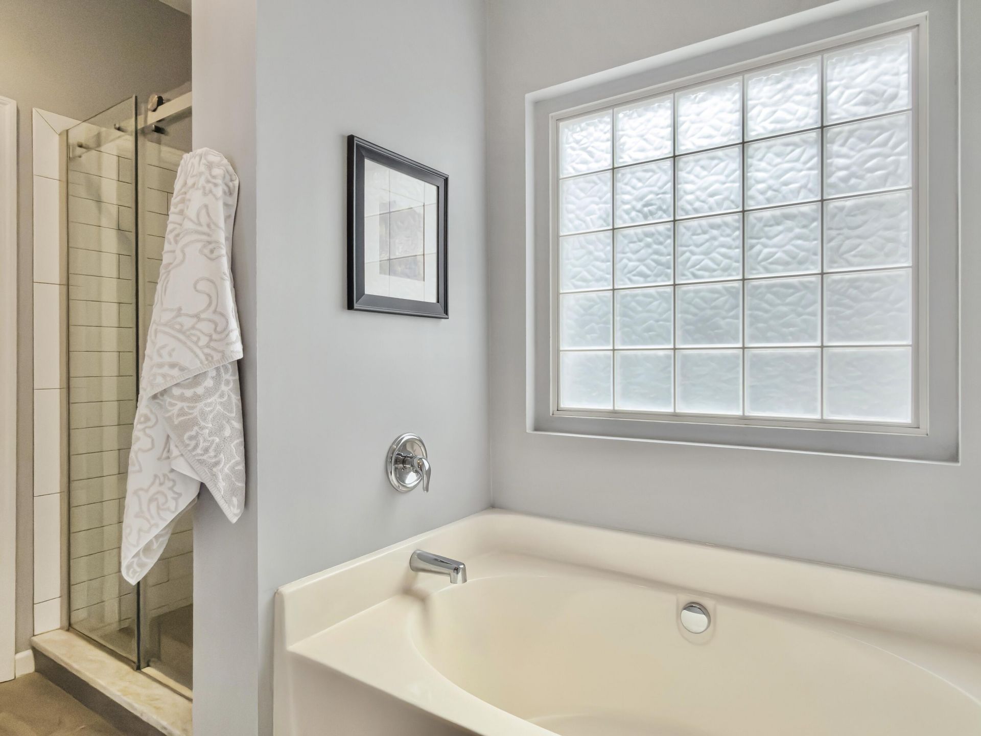 3005 Split Hickory Court Photo 18