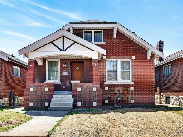 4252 Gertrude Avenue, St Louis, MO 63116