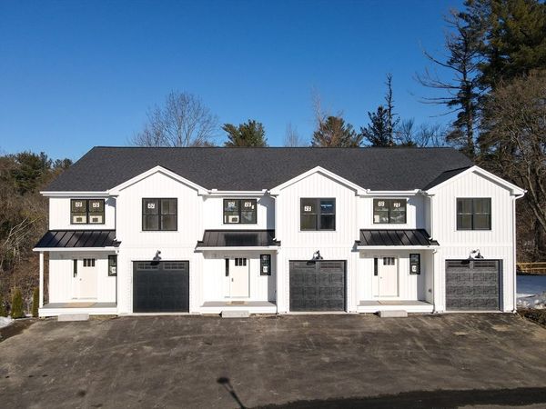 112 Genest St, Unit 9, Dracut, MA 01826