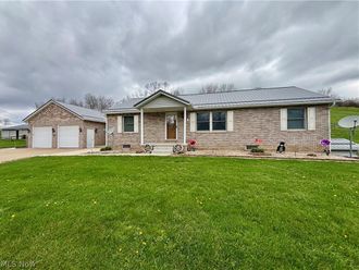 7231 Bluebird Road NW East Canton, OH 44730