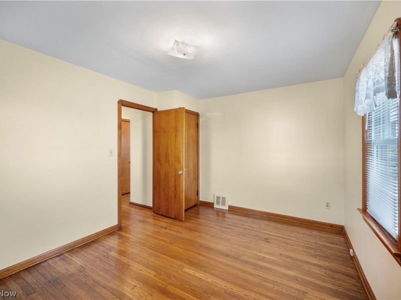 4912 Behrwald Avenue, Cleveland, OH 44144 Photo 14