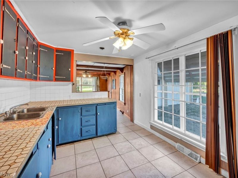 2526 River Road, Willoughby Hills, OH 44094 Photo 11