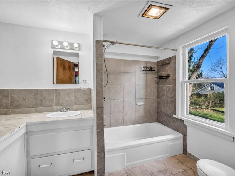 2526 River Road, Willoughby Hills, OH 44094 Photo 14